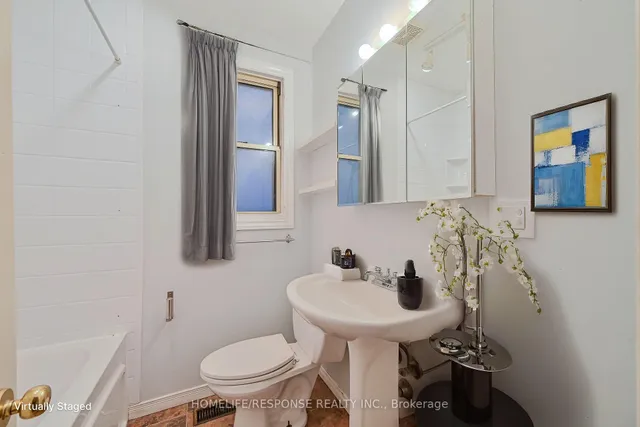 Additional image 18 of 94 YORKVIEW Dr