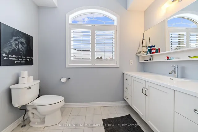 Additional image 35 of 215 Dundas St Unit 31