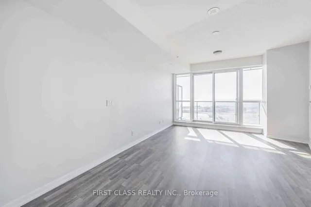 Additional image 4 of 150 East Liberty St Unit 2508