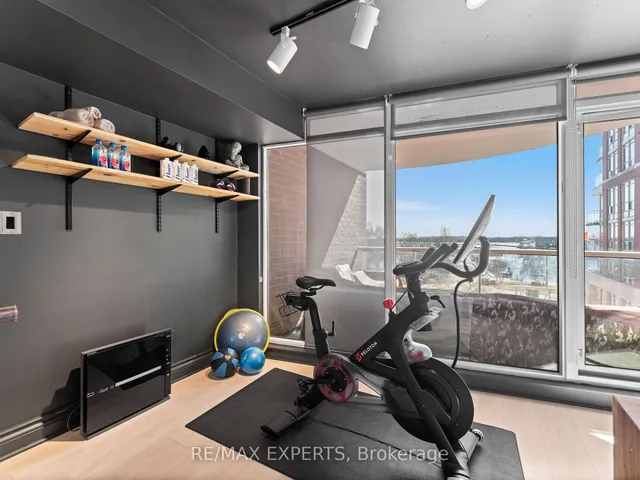 Additional image 19 of 550 Queens Quay Unit 412