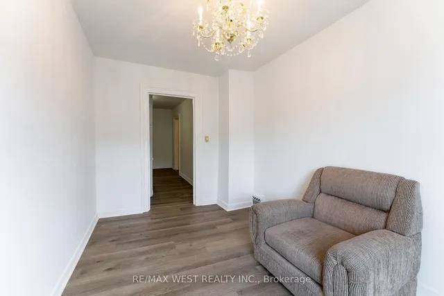 Additional image 24 of 275 Claremont Ave