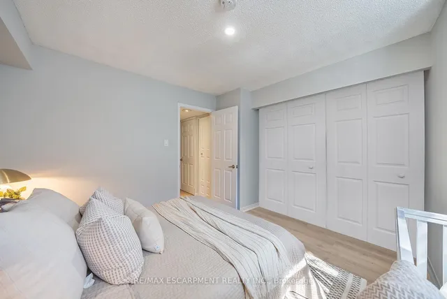 Additional image 13 of 36 Shank St Unit B