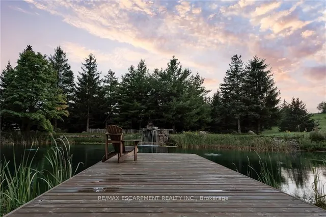 Additional image 38 of 1399 Safari Rd