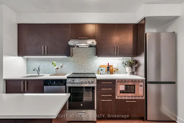 Additional image 12 of 320 Richmond St Unit 305