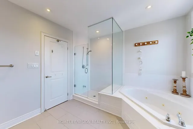 Additional image 34 of 89 Ruby Lang Lane