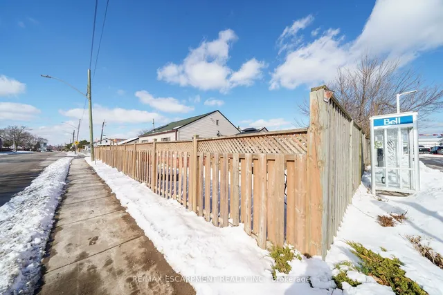 Additional image 32 of 1793 Main St