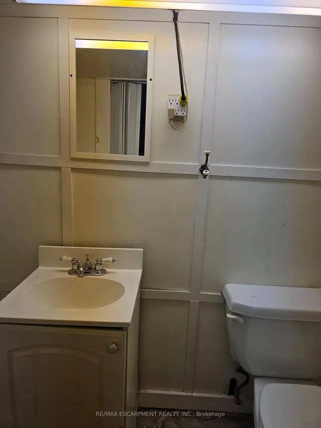 Additional image 15 of 63 New St