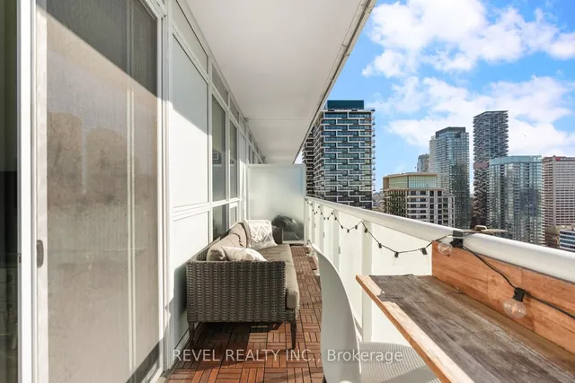 Additional image 16 of 101 Erskine Ave Unit 2713