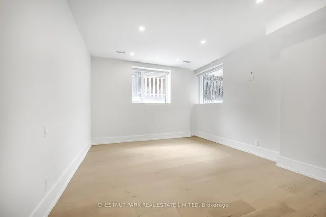 Additional image 43 of 15 Scarth Rd Unit 1