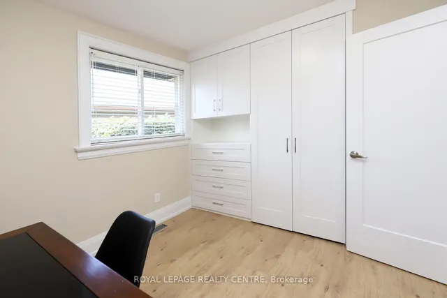 Additional image 21 of 55 Flora Dr