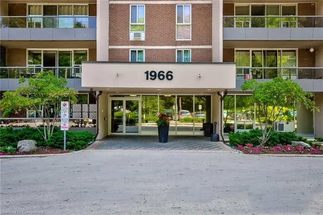 Additional image 2 of 1966 Main St Unit 402