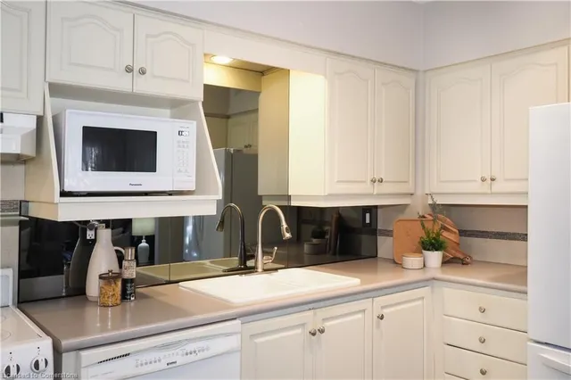 Additional image 15 of 260 Sheldon Ave Unit 103