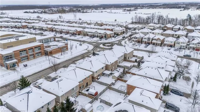 Additional image 49 of 212 Bradley Ave