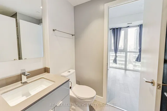 Additional image 20 of 7 Grenville St Unit 4705