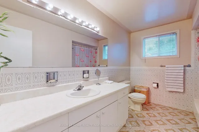 Additional image 21 of 187 Robert Hicks Dr