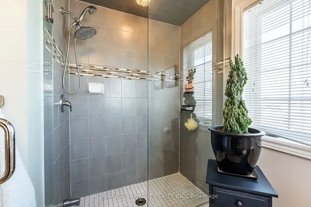 Additional image 28 of 14 MCCURDY Ave