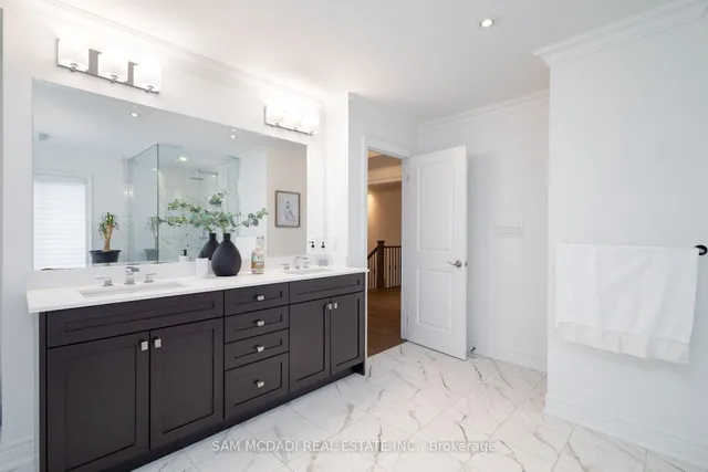 Additional image 27 of 317 La Rose Ave