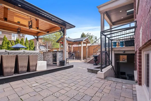 Additional image 44 of 1166 Glengrove Ave