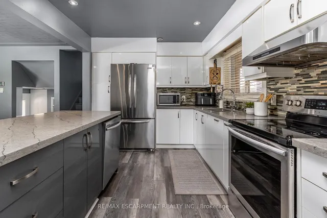 Additional image 11 of 82 DREGER Ave