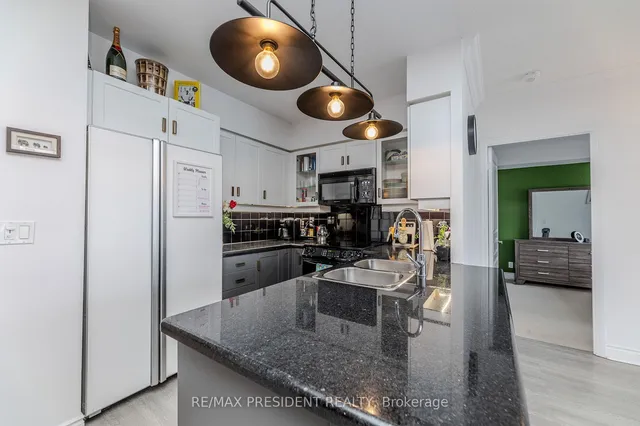 Additional image 21 of 10 Delisle Ave Unit 611