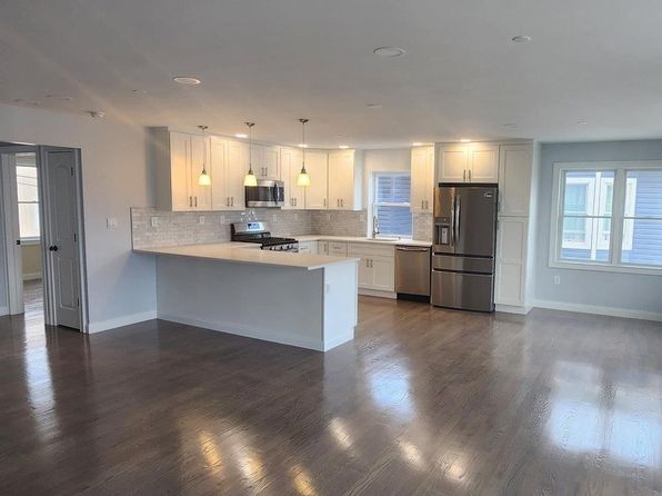 93 E Fulton Street, Long Beach, NY 11561