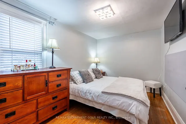Additional image 20 of 312 Wexford Ave