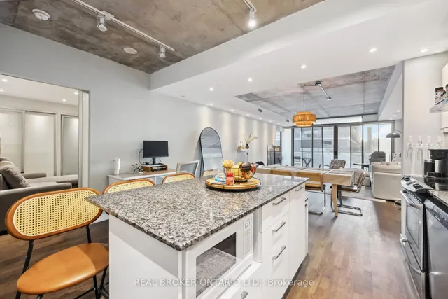 Additional image 5 of 95 Bathurst St Unit 222