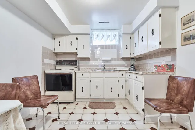 Additional image 17 of 88 Gooderham Dr