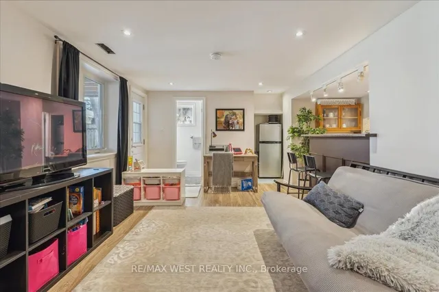 Additional image 10 of 52 Mary St