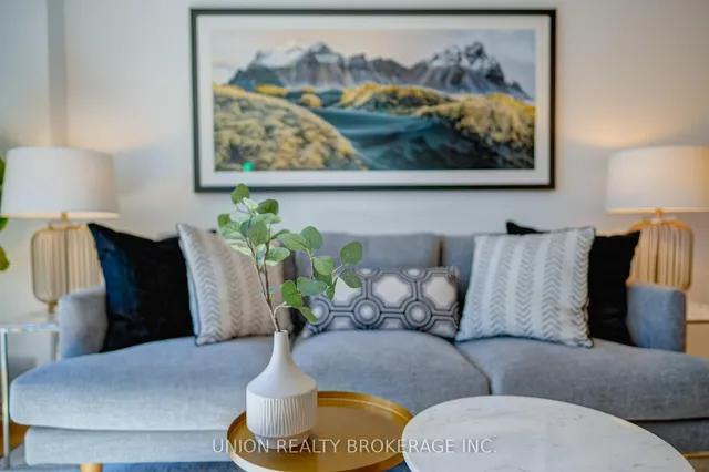 Additional image 4 of 2357 Queen St Unit 7