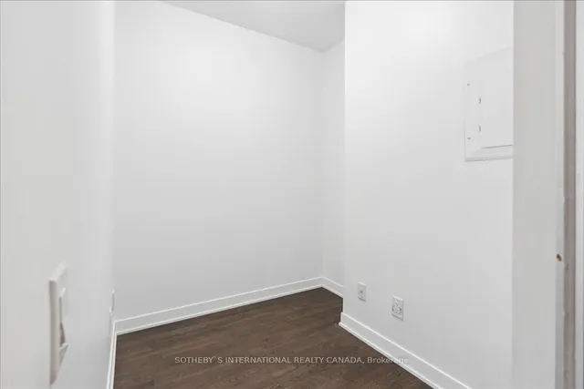 Additional image 23 of 90 Park Lawn Rd Unit 915