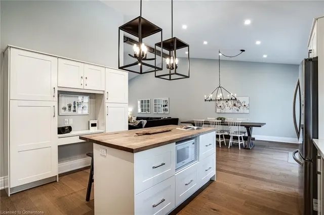 Additional image 18 of 14 Sullivan's Lane