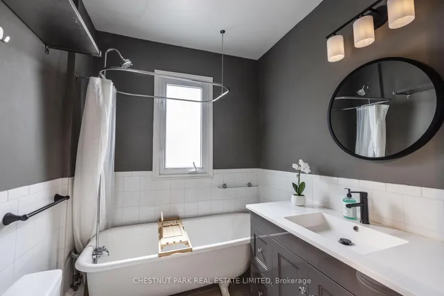 Additional image 24 of 393 Quebec Ave