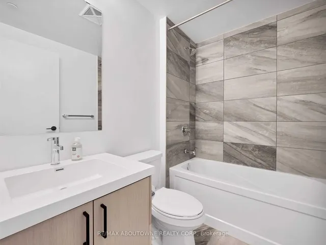 Additional image 10 of 50 George Butchart Dr Unit 914