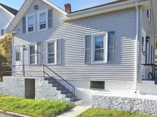Primary image of 232 Sunbury St, Providence, RI 02908