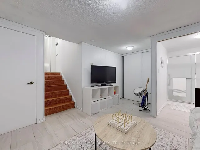 Additional image 31 of 3100 Kingston Rd Unit 8