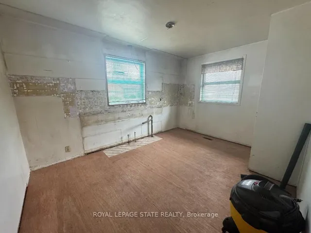 Additional image 6 of 686 Wickens Ave