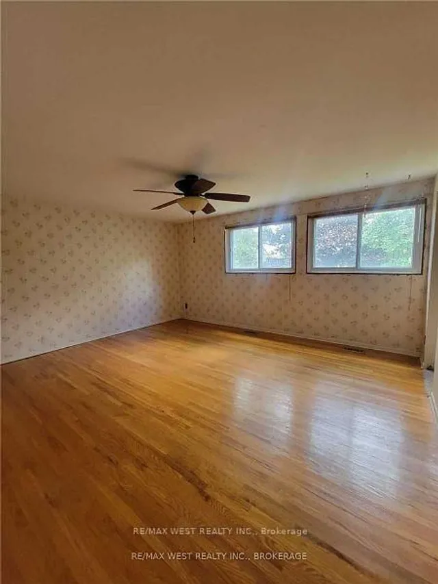 Additional image 7 of 2088 Martin Grove Rd Unit 46