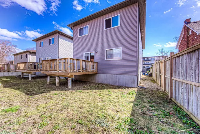 Additional image 40 of 204 Fifth Ave