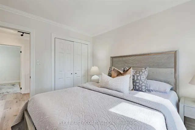 Additional image 20 of 121 Virginia Ave