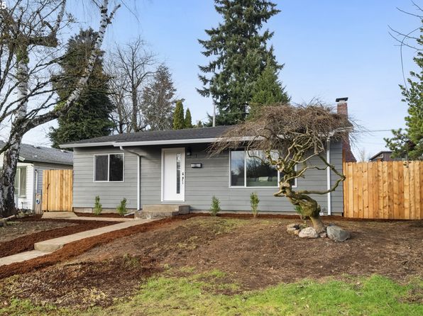 6251 N Astor St, Portland, OR 97203