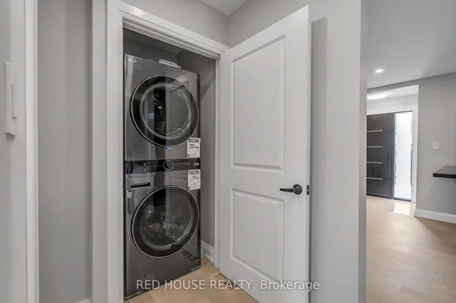 Additional image 17 of 10 Bayside Ave