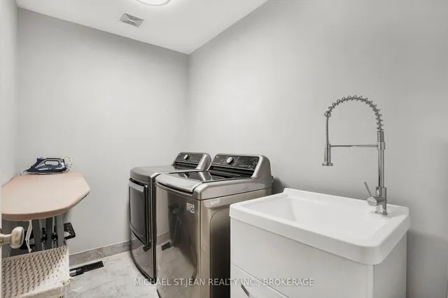 Additional image 32 of 5056 New St Unit 15