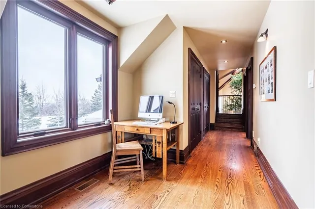 Additional image 33 of 76 Oak Ave