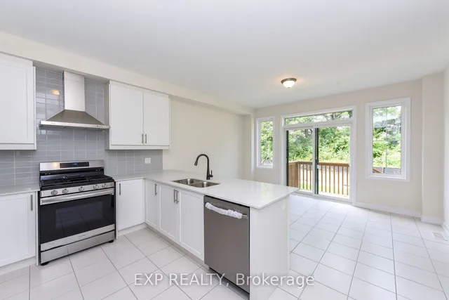 Additional image 16 of 1431 wellwood Terr