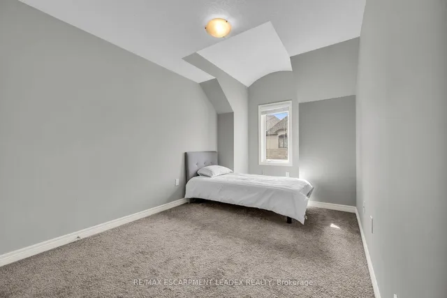 Additional image 24 of 71 Sonoma Valley Cres