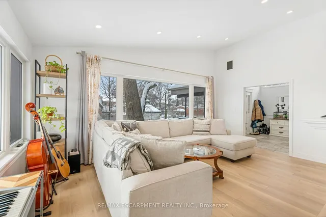 Additional image 11 of 6 ARCADE Cres