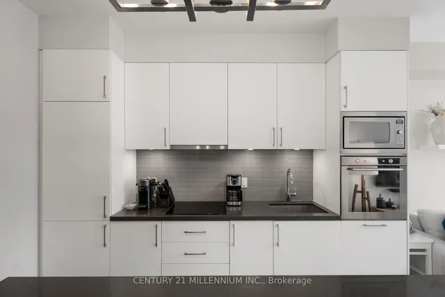 Additional image 25 of 27 Bathurst St Unit 1712
