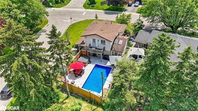 Additional image 36 of 2 Green Meadow Way