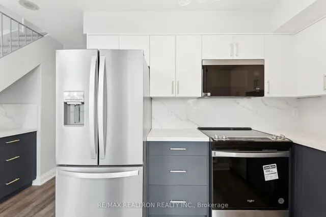 Additional image 15 of 18 Merton St Unit 906